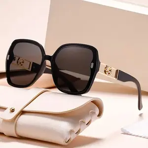 Women's Classic Retro Rectangle Fashion Sunglasses - Alloy Frame, Unisex, UV-Protection PC Lenses, Lightweight Plastic Accents, Anti-Glare, White Glasses Pouch, Suitable for Daily & Outdoor Use, Minimalist Accessory, Uv-Protection Lens