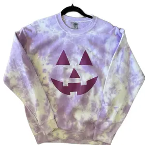*Made to Order* Jack o lantern face, Halloween, tie dye crewneck or short sleeve. Nostalgia, retro Sweatshirts Women