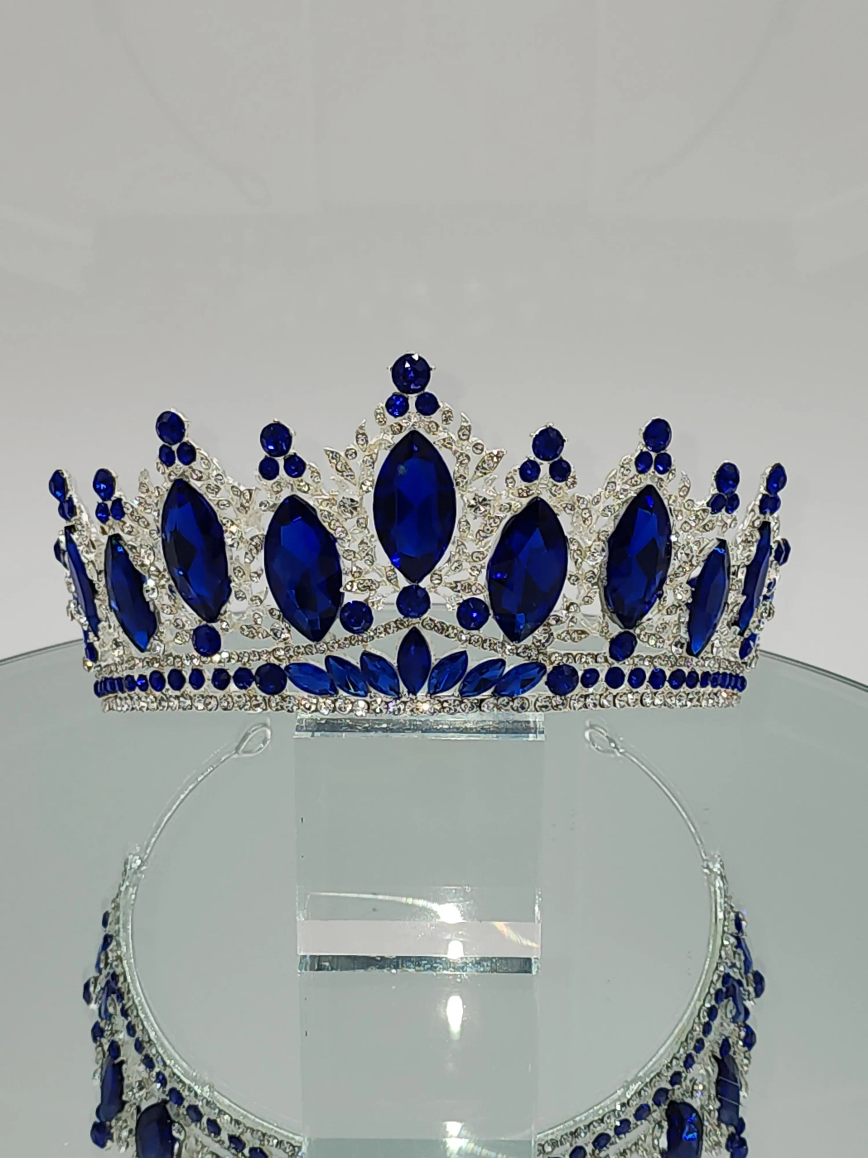 Elegant Silver and Blue Tiara Sapphire Blue CZ Platinum Silver Plated Royal Wedding Tiara main image 3