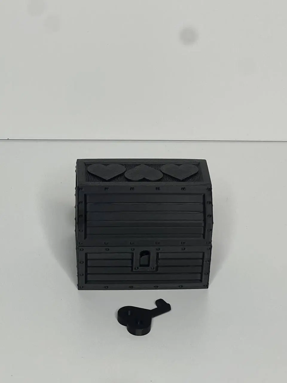 Small Locking Chest and Key Small Locking Chest and Key