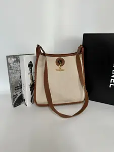 Pre-owned HERMÈS an shown Shoulder Bags HERMES Vespa PM Shoulder Bag A　MR09012026Z174