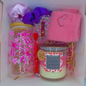 ️ Luxury Handmade Candle Gift Box – Romantic Spa Set | Valentine, Birthday, Self-Care