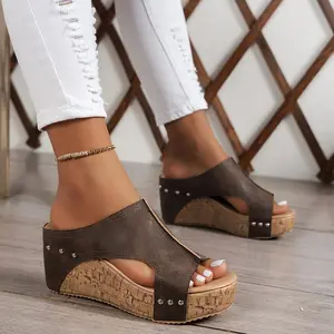 Vintage wedge open-toe sandals, platform sole for heightening, easy to slip on and off.