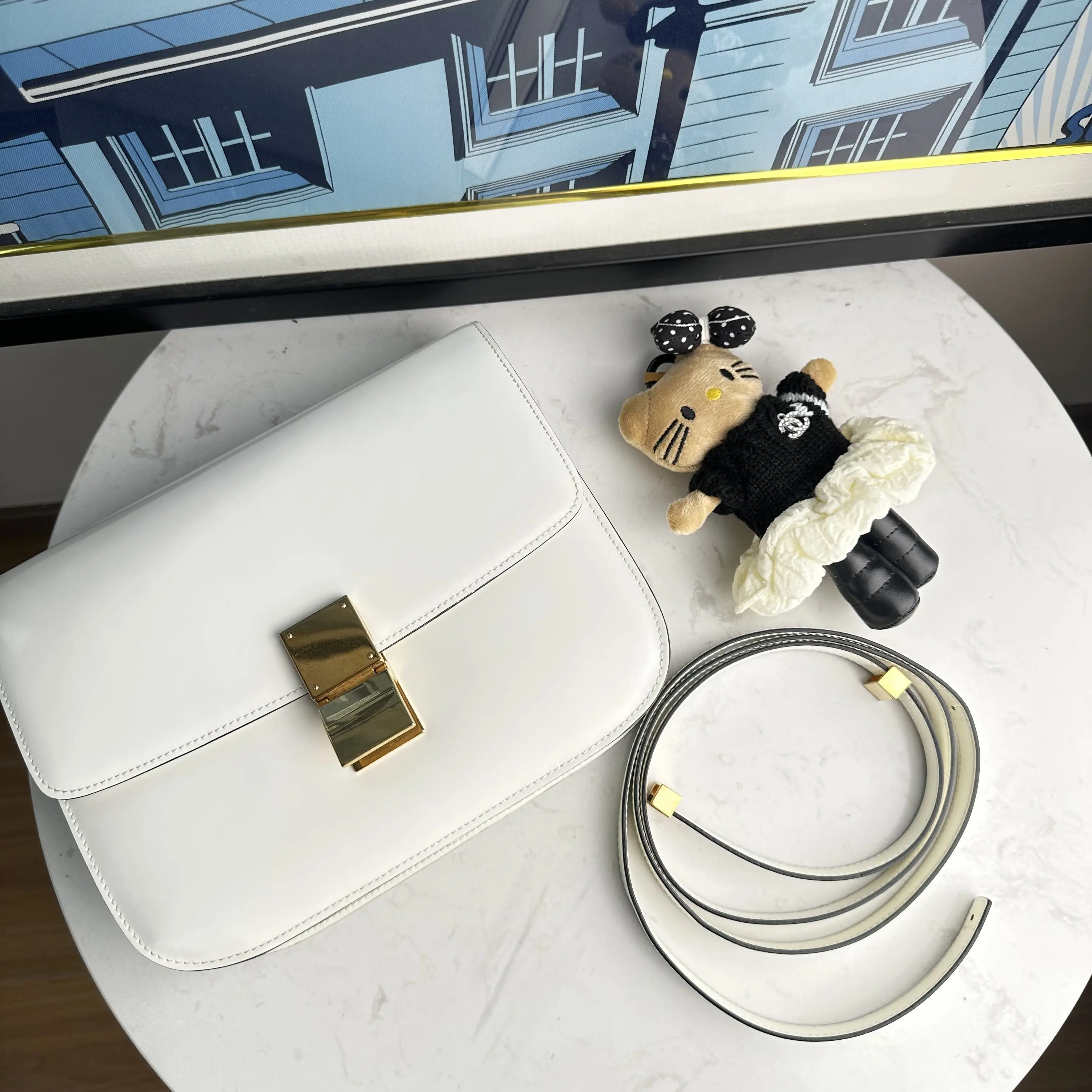Pre-owned Celine Celine｜Glossy White Cowhide Classic Box Tofu Bag a168