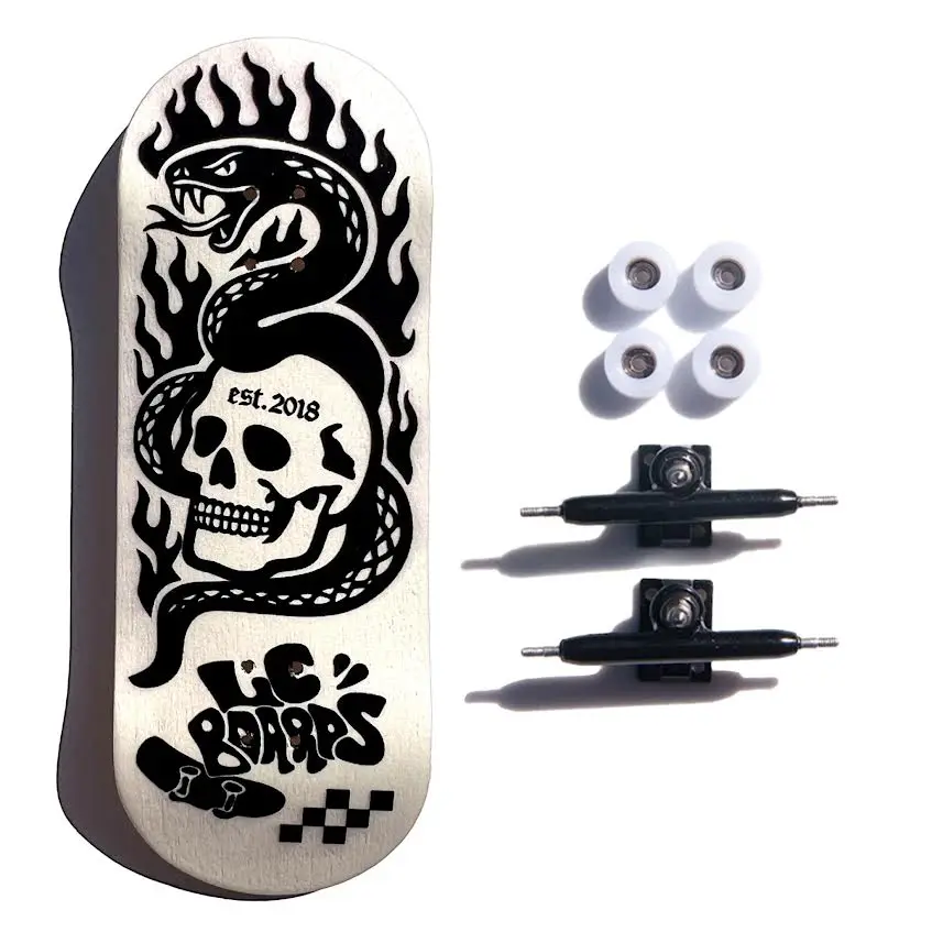 LC BOARDS 98X34 COMPLETE SKULL GRAPHIC FOAM GRIP TAPE LC BOARDS 98X34 COMPLETE SKULL GRAPHIC FOAM GRIP TAPE