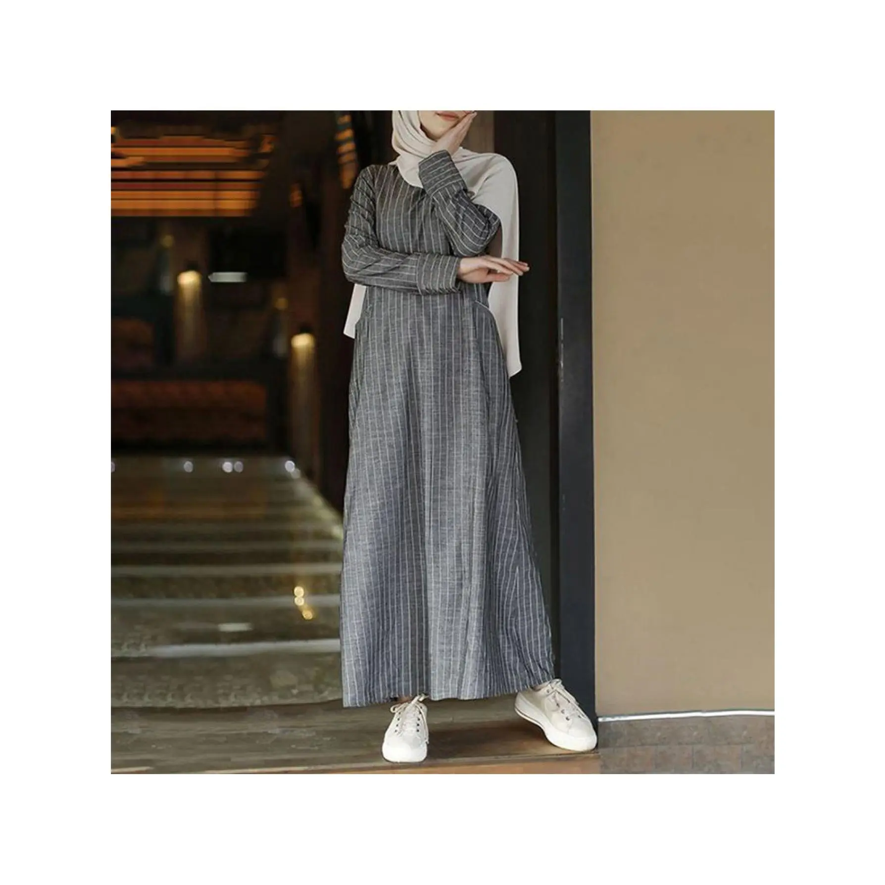 Women's Retro Floral Print Maxi Dress, Casual A-Line Cotton Gown for Modest Islamic Wear with 3/4 Sleeves and Round Neck, Pure Cotton Clothing, Loose-Fitting, Xxl