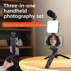 1 Set Portable Phone Photography Live Streaming Fill Light Kit, with Microphone Remote Tripod, Requires AA Batteries (Not Included), Universal for Beauty Bloggers/Outdoor Shooting/Short Videos/Daily Selfie