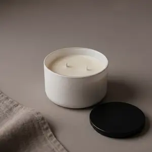 REVERI™ — Stillness Candle