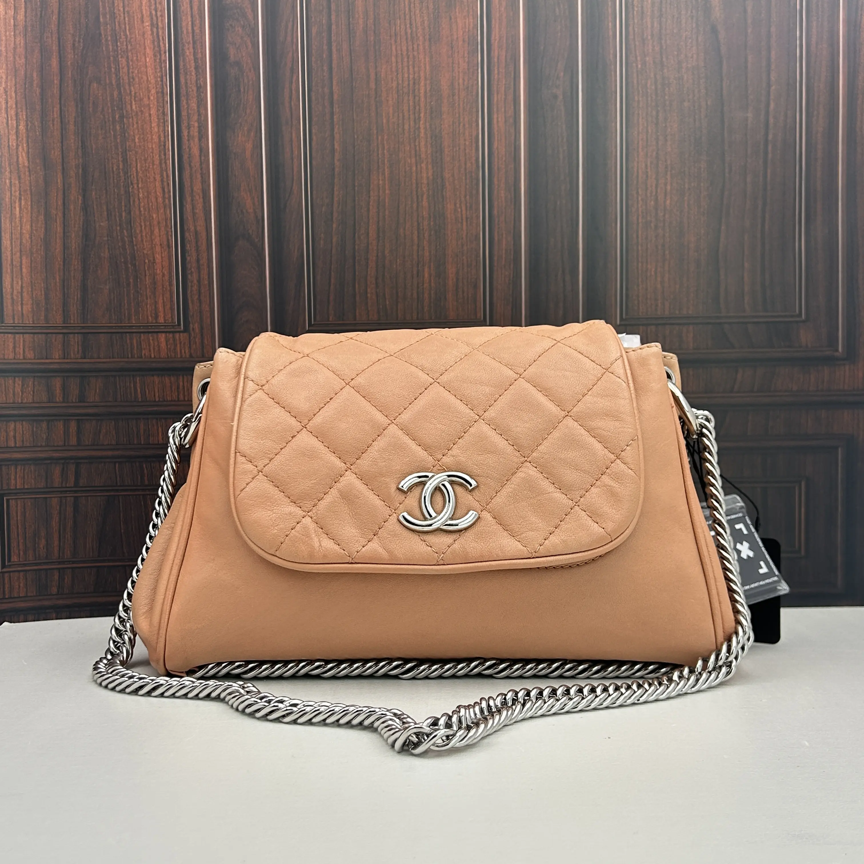 Pre-owned CHANEL 2009 Nude Pink Quilted Suede Hobo Bag with Distressed Gunmetal Chain (Shoulder/Crossbody) hk