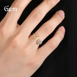 Minimalist and unique 26-letter English alphabet ring, adjustable opening, light luxury niche design, high-end feel heart ring