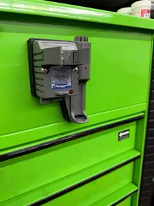 Magnetic Streamlight Strion 74115 Mount     CLR-SL74115