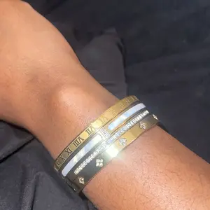5-Piece Waterproof Titanium Steel Bracelet Set, Rhinestone Star Design, Plated, Versatile Style, Unisex Jewelry, Stackable Bracelets