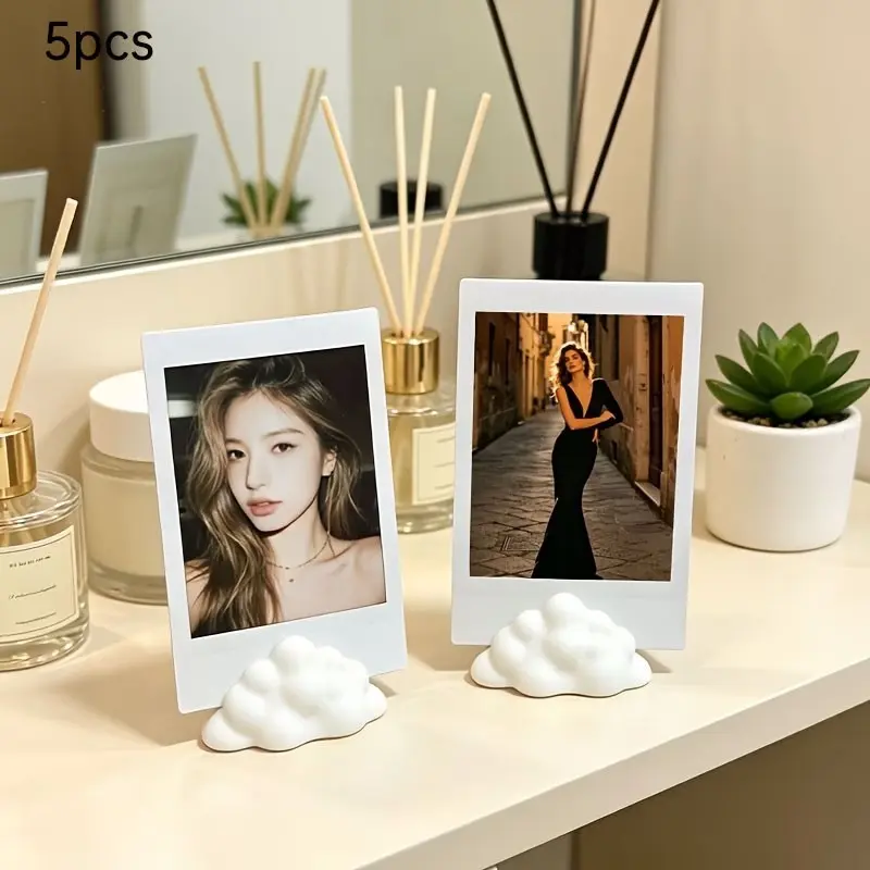 5 Cloud Photo Display Stands, Plastic Frames for Room Office, Cute Desktop Organizer, Ideal for Photos Cards Notes