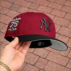 New Era New York Yankees Brown Baseball Cap – Adjustable Snapback Hat Unisex Streetwear Hip Hop Style New Era Inspired