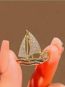 Exquisite Sailboat-Shaped Brooch, High-End Fashion Accessory, Jewellery, Decorate Blazers, Dresses, Knitwear, Party Gowns, Christmas, Halloween
