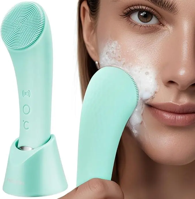 Silicone Face Scrubber, Rechargeable Facial Cleansing Brush with Heat Massage End, Vibrating Exfoliator Scrubber for Deep Cleaning, Waterproof Face Brush for Women and Men (Green)