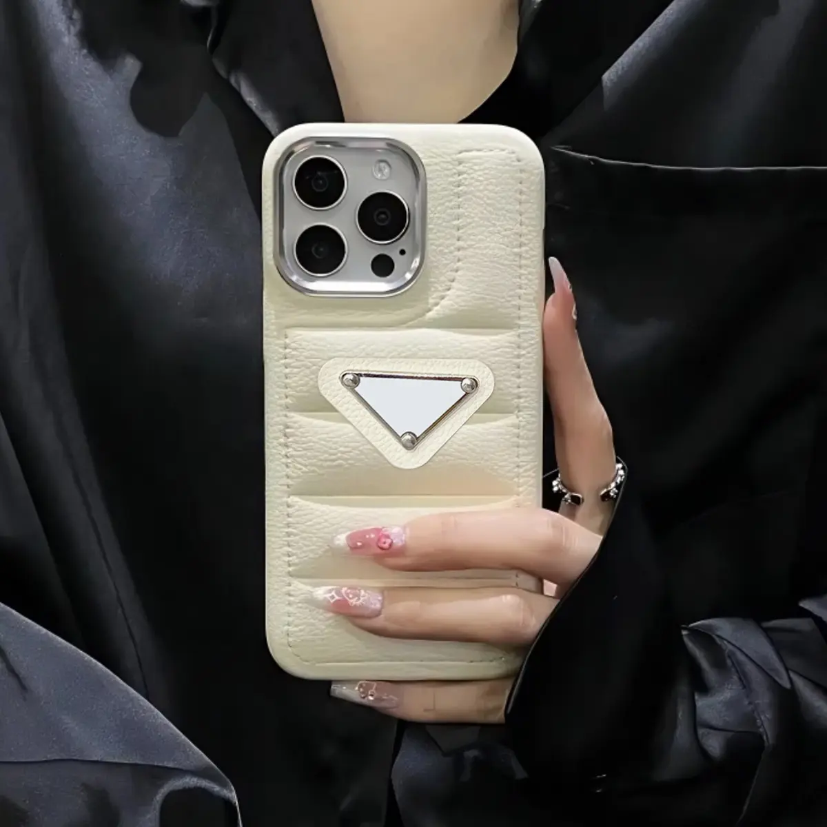 1 Pack Down Jacket Puffer Case For iPhone 17 Pro Max 17 Air 16 15 14 13 Pro Max / Pro with Logo PU Leather Luxury Shockproof Protector Fashion Gift Personalized Solid Color Soft Unzip Sofa TPU Silicone Puffer Touch Cloth Trendy Puffer 3D Back Cover