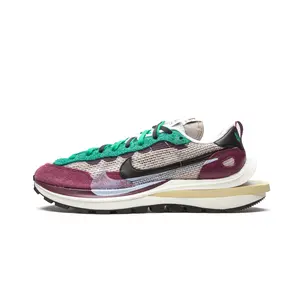 VaporWaffle "Sacai - Villain Red / Neptune Green" DD3035 200