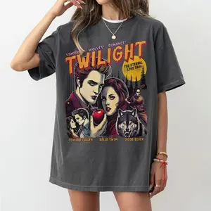 Comfort Colors Twilight Shirt Limited Vintage T-Shirt, Oversized Unisex T-shirt Twilight Fans Homage T-shirt, Gift For Book Lover Twilight Saga Comic Retro Graphic Tee Casual Cotton T Shirt Tee Comfy