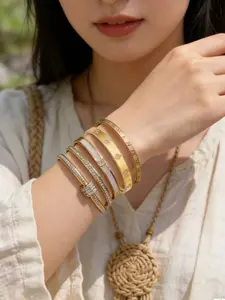 5-Piece Waterproof Titanium Steel Bracelet Set, Rhinestone Star Design, Electroplated Craftsmanship, Versatile Elegant Jewelry for Men and WomenRhinestone Decorated Bracelet