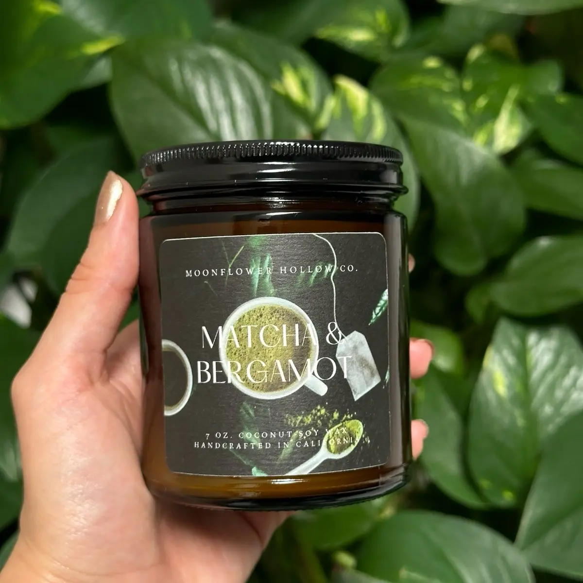 Matcha and Bergamot Candle, 7 oz. Amber jar with Wooden Wick and Coconut-Soy Wax, Home Decor and Gifts Scented Candle