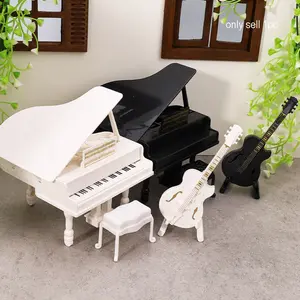 Mini Triangle Piano Dollhouse Replica Instrument Model, Miniature Furniture Decor, Role-Playing Music Props