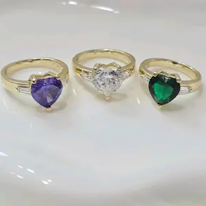 COD03 Anillos dorado de corazón varios colores .Varias tallas . Laminado de alta calidad