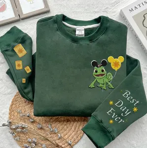 Embroidered cartoon Sweatshirt, Chameleon Lanterns Crewneck, Cute Animal, Magic Kingdom Vacation Apparel