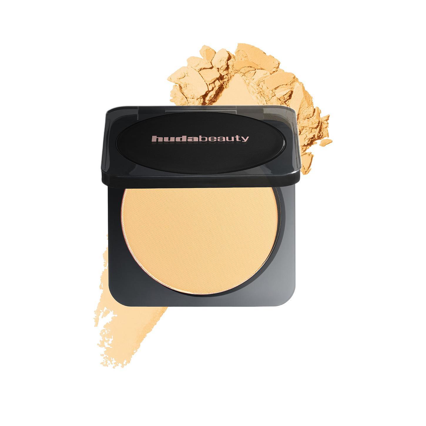 Huda Beauty Easy Bake Pressed Powder in Kunafa Blondie