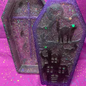 Coffin trinket box