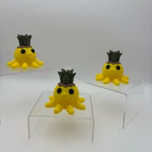Aloe Vera Octopus Toy - Flexible Tentacles in Yellow - Cute Design with Simple Features