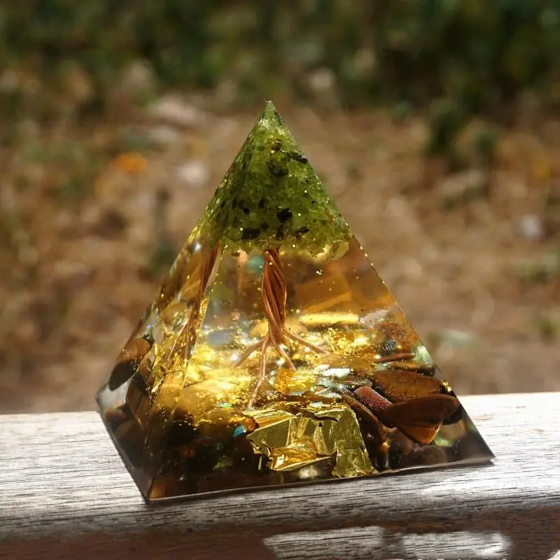 Natural Crystal Amethyst Energy Tower, Orgone Crystal Pyramid for Decorative Jewelry Accessories, Crystals