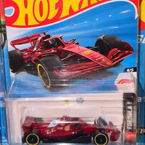 Formula 1 Scuderia Ferrari HP 3/8 Die-Cast Model Car 15A-158 Collectible Toy