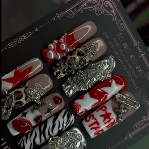 All The Stars Are Closer press on nails