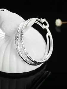 Elegant large hoop design, silver earrings, hypoallergenic post, suitable for everyday wear and vacations, perfect as a gift for friends, girlfriends, Valentine's Day, spring gifts, and Valentine's Day presents.