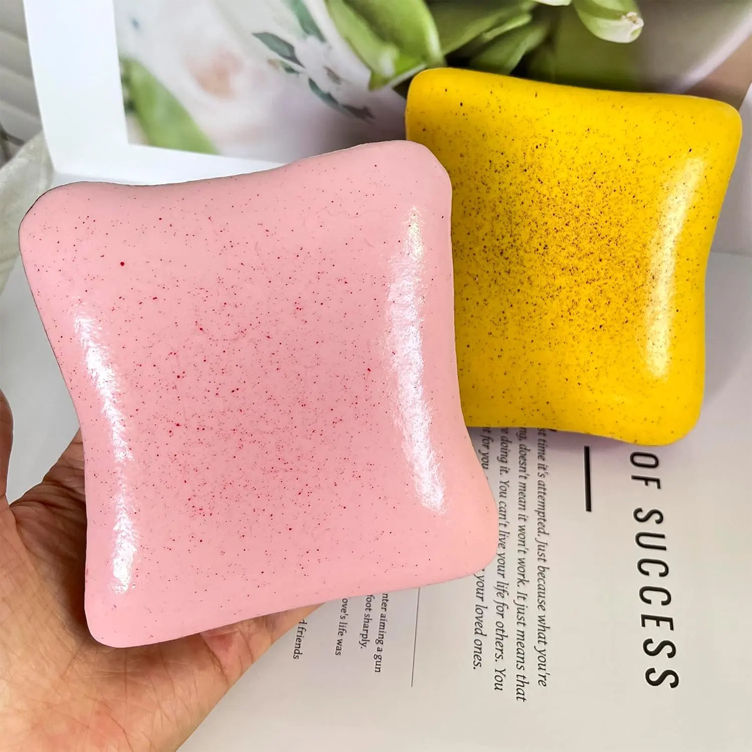 Toast (Yellow +Pink )