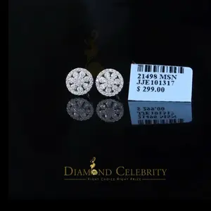 Diamond Celebrity's New White Floral 0.66ct VVS 'D' Moissanite Men/Womens 925 Silver Stud Earrings