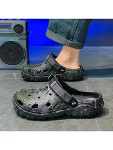 Men's summer outdoor sports clogs with a comfortable feel, fashionable and versatile, thick-soled height-increasing sandals