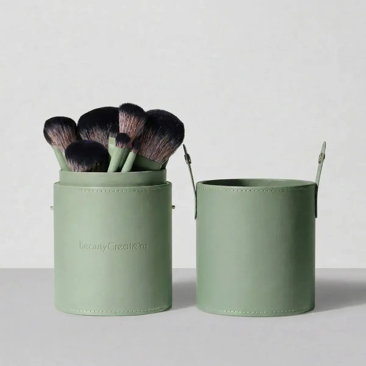 BEAUTY CREATIONS - ‘Feeling Envy’ 24 PC Brush Set
