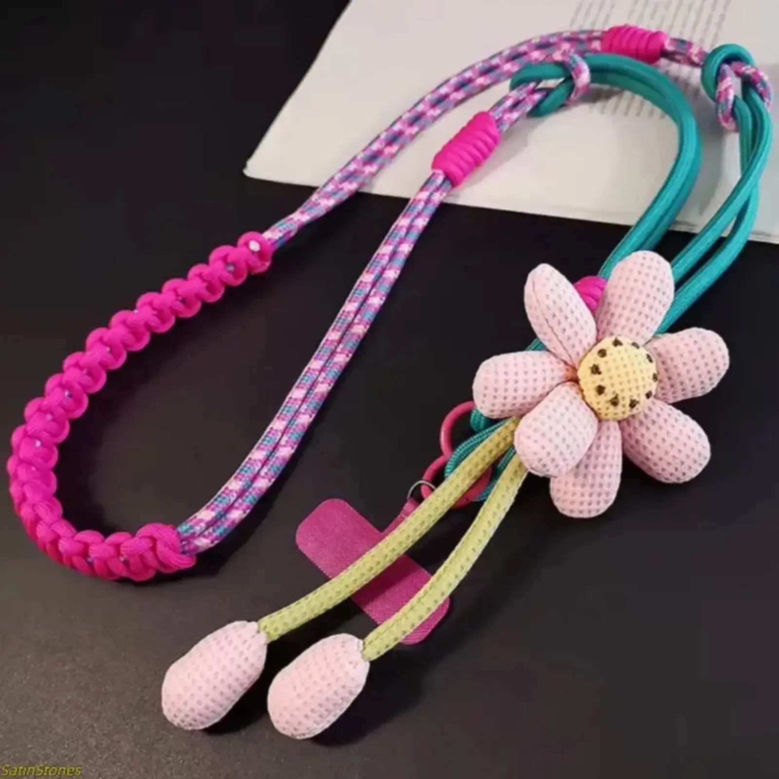 Fashion Crossbody Phone Strap with Statement Flower Charm, Adjustable Cord Lanyard for Women, Hands-Free Mobile Accessory for Daily Outdoor Use, Accessories