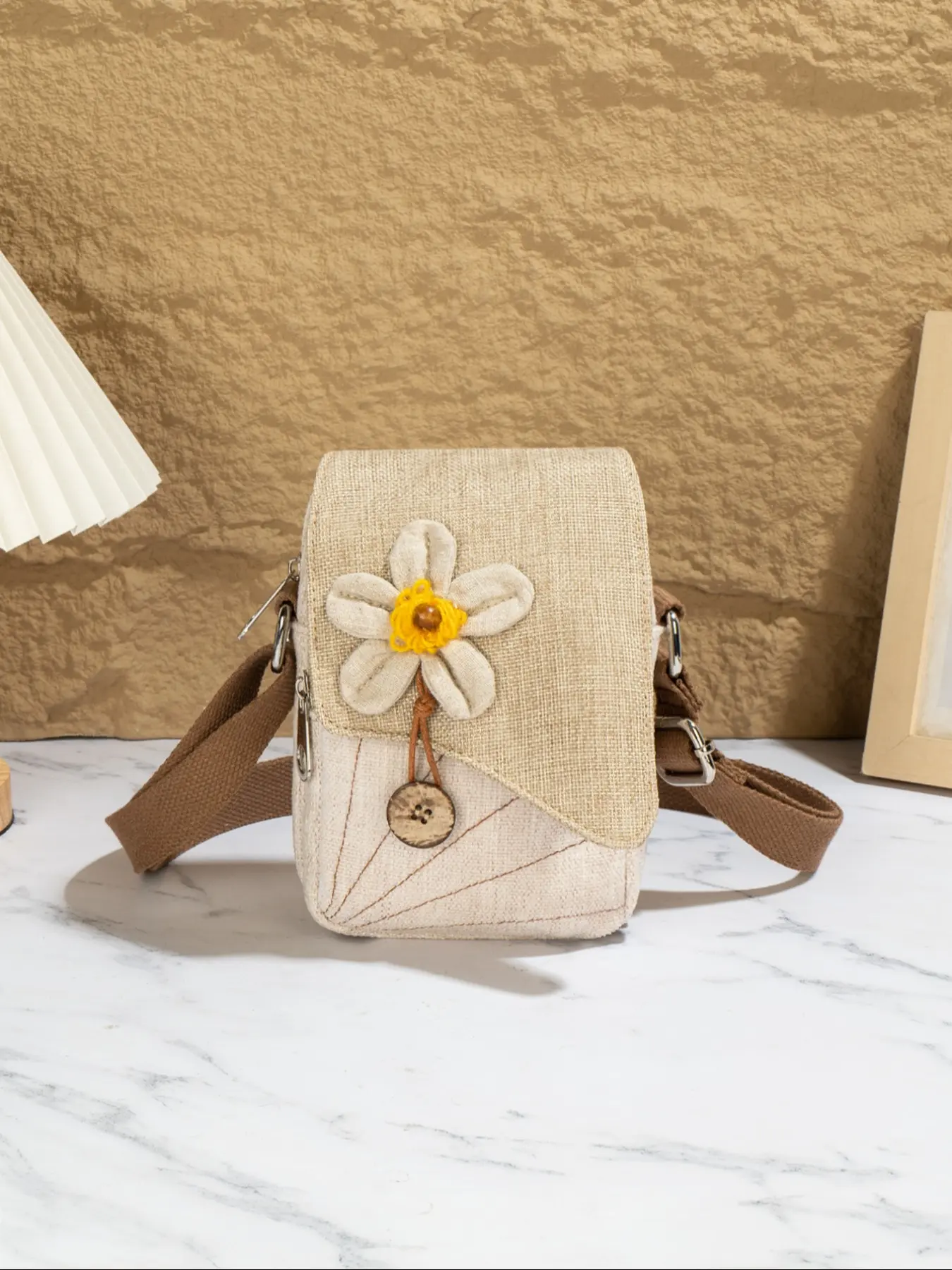 Bohemian Ethnic Style Original Design Flower Buckle Shoulder Crossbody Bag, Flip Cover Multi-Layer Phone Bag, Unique Fashion Accessory, Boho Style Crossbody, Casual Crossbody Bags