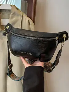 Women's Fashion Letter Print Fanny Pack, 2025 New Style Casual Versatile Zipper Sling Bag for Daily Travel Work Commute, Trendy All-match Sling Bag