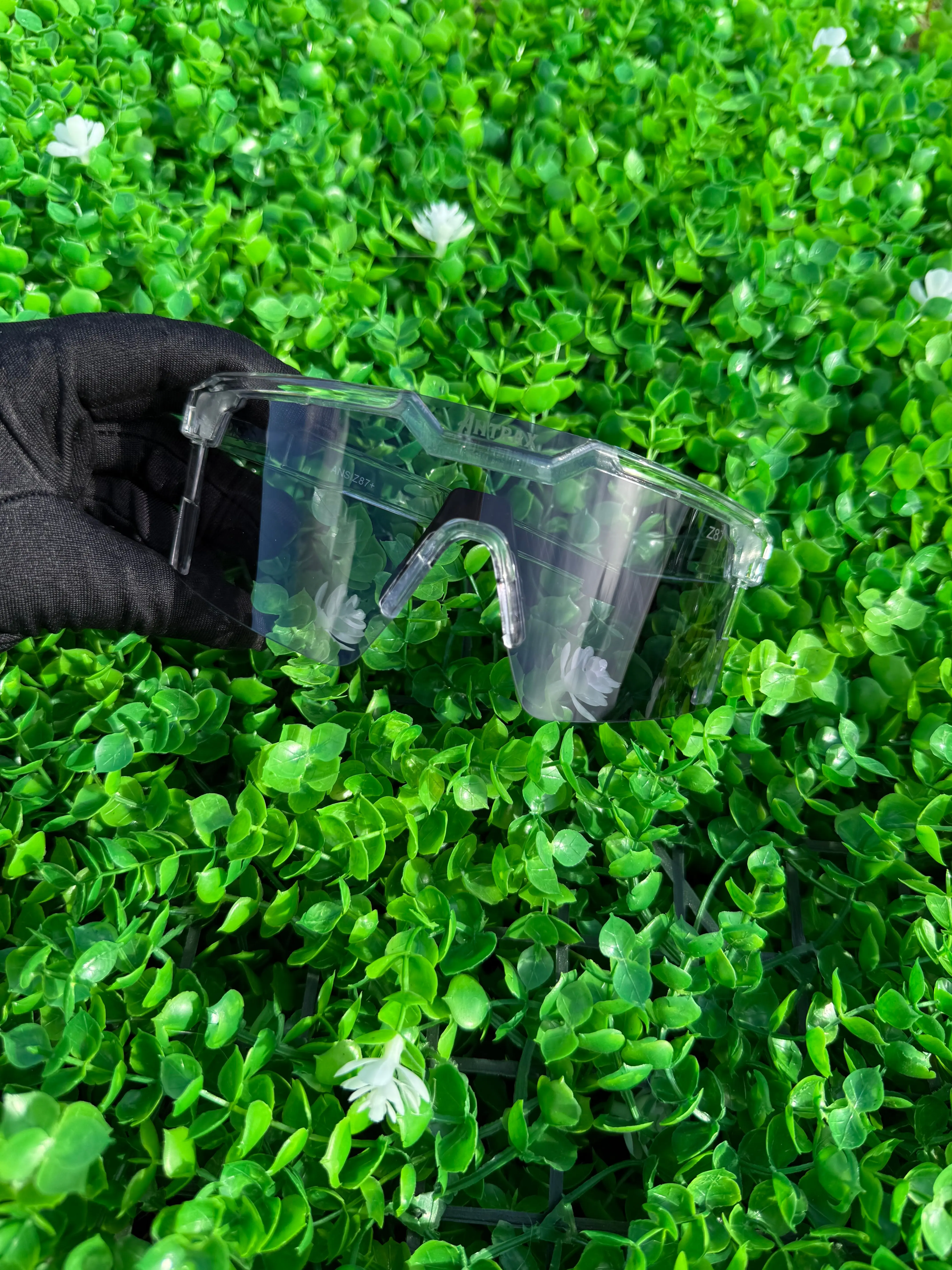 Safety glasses