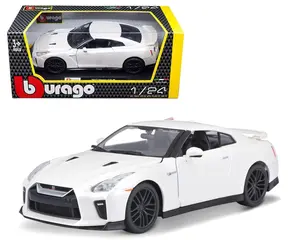 Bburago 1:24 2017 Nissan GT-R White Diecast Model Car
