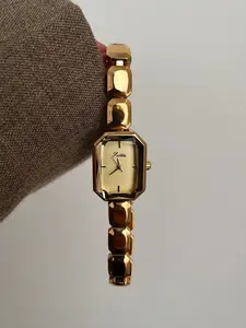 Luxurious Square Ladies Watch, Elegant Geometric Design, Waterproof, Analog Rectangle Face, Metal Case, Buckle Closure, All Seasons, Quartz Watch