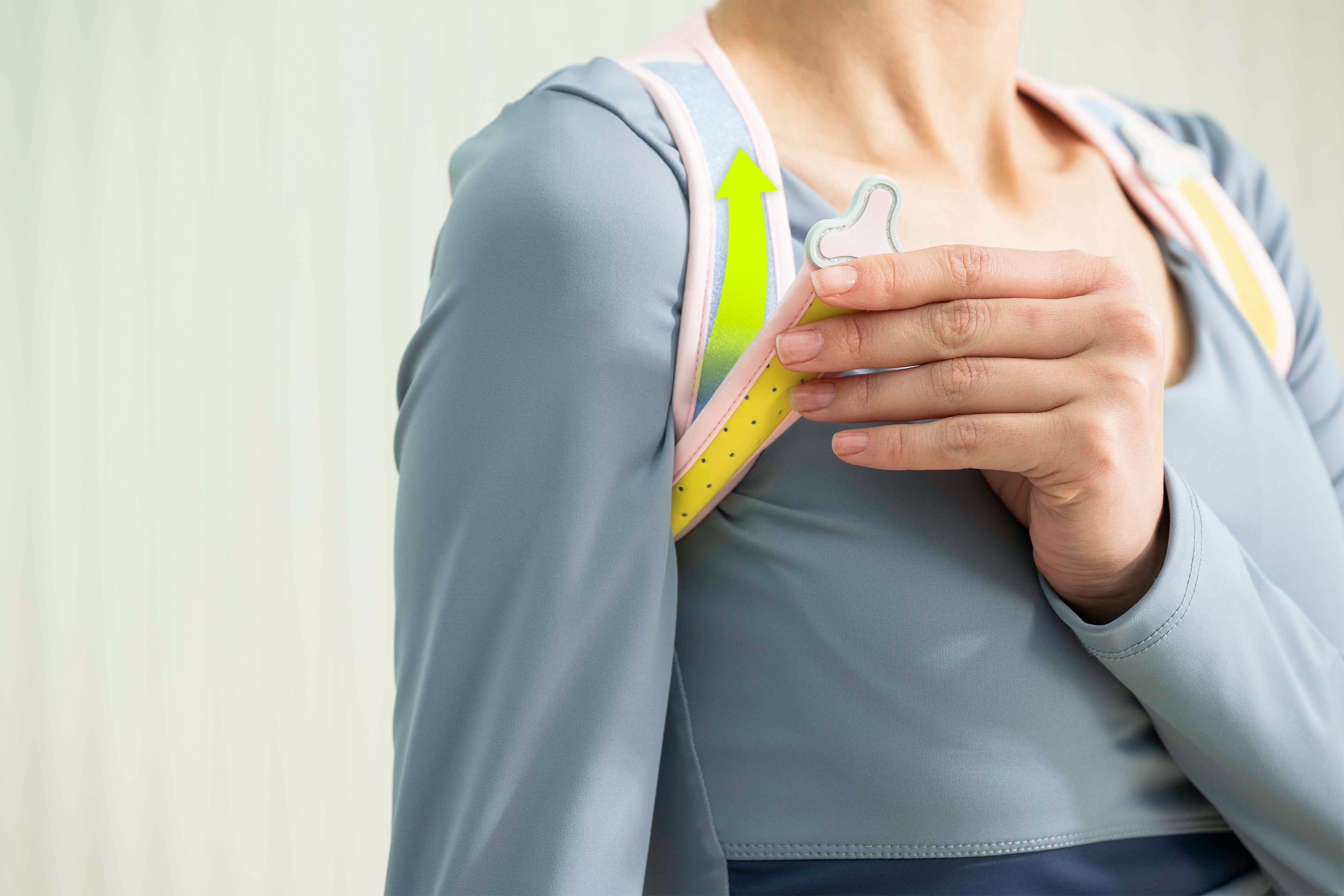 aoFIT PostureCue Posture Enhancer, Adjustable Core Belt, Reduces Hunchback, Women & Men, Comfortable Design for Sports & Outdoor Activities