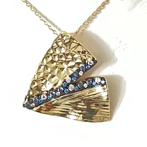 Ocean Crest Pendant-Gold LM