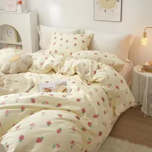 Cute Strawberry Duvet Cover Queen Size Teen Girls Strawberry Bedding Set Cream White Princess Kawaii Comforter Cover with 2 Pillowcases,Lightweight Soft Cotton Chic Bedding Set