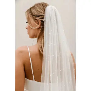 Scattered Pearl Veil