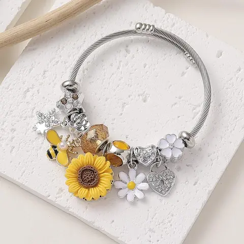 Flower & Star Design Bracelet, Stainless Steel Bracelet, Rhinestone Decorated Bracelet, Heart Charm Bracelet for Women & Girls, Fashionable Bracelet Style, All-match Daily Wear Accessories